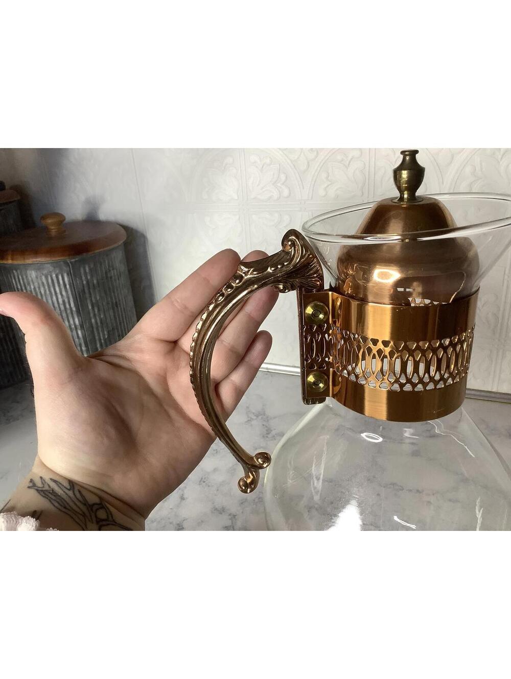 < Vintage Glass Carafe With Copper-Toned Accents > - Picture 4 of 4